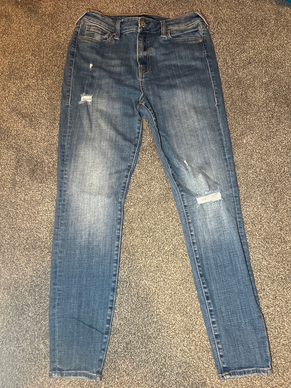 TRUE RELIGION Halle high Rise Super Skinny Distressed Jeans Size 31